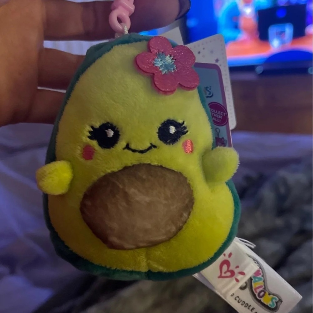Squishmallow Justice Avocado Clip